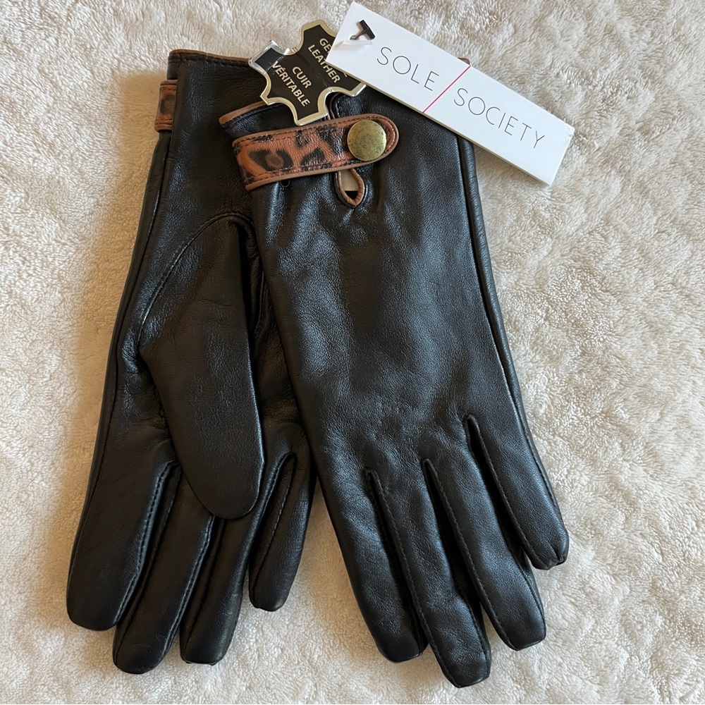 NWT Sole Society women's leather leopard print gloves, size S